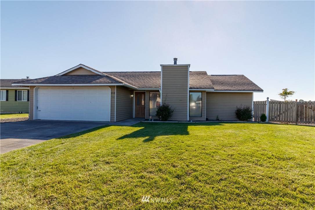 416 White Drive - Photo 1