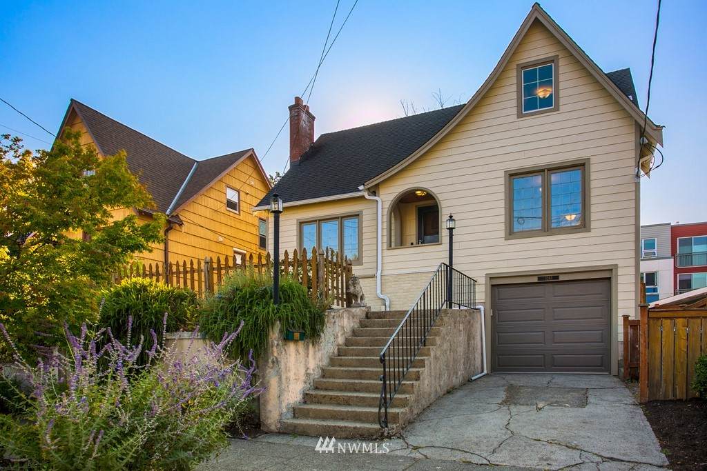 3243 42nd Avenue - Photo 1