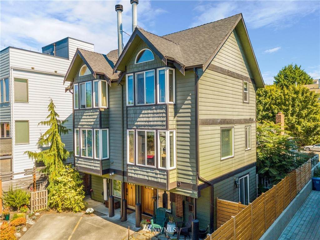 6717 California Avenue - Photo 1