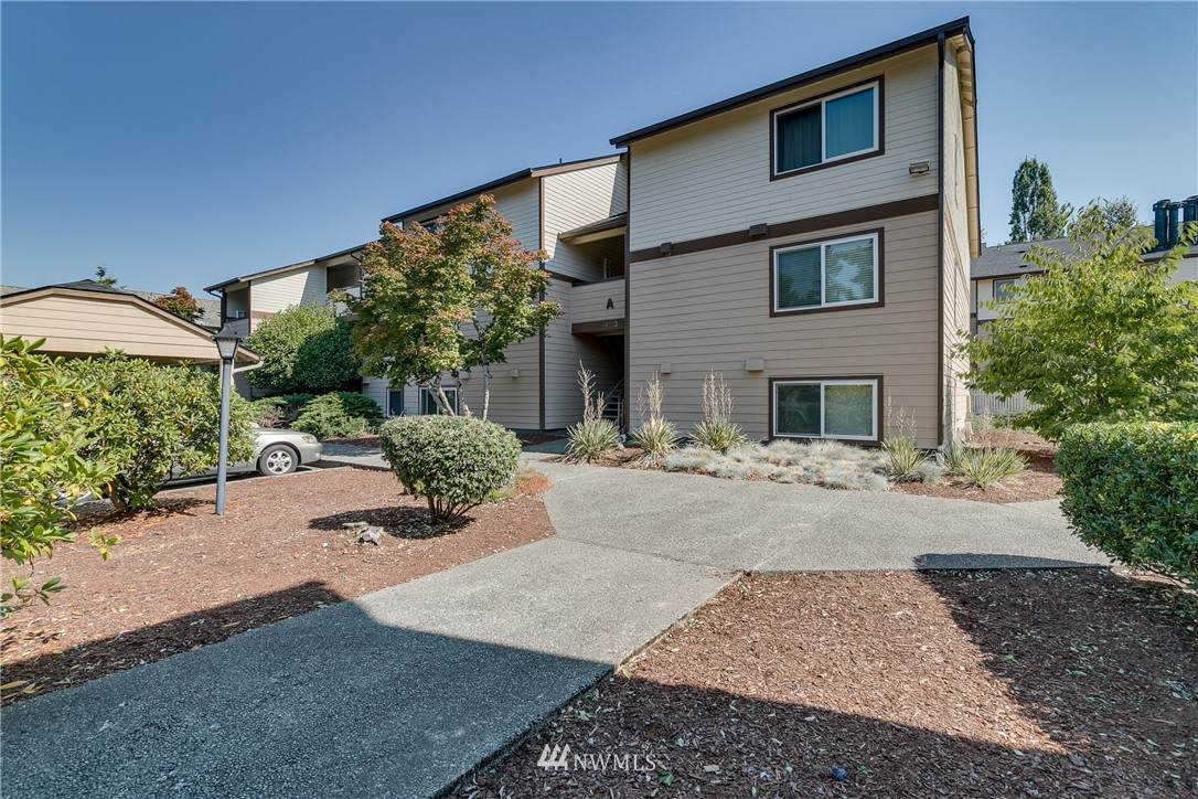 14310 126th Avenue - Photo 1
