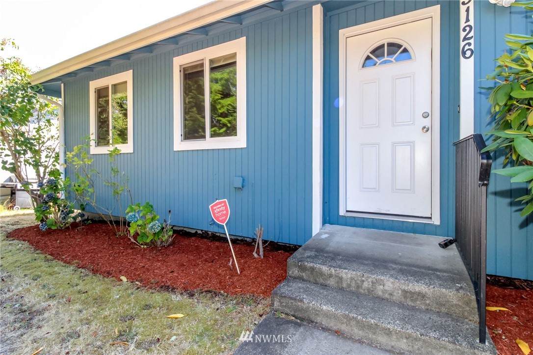 5126 8th Street - Photo 1