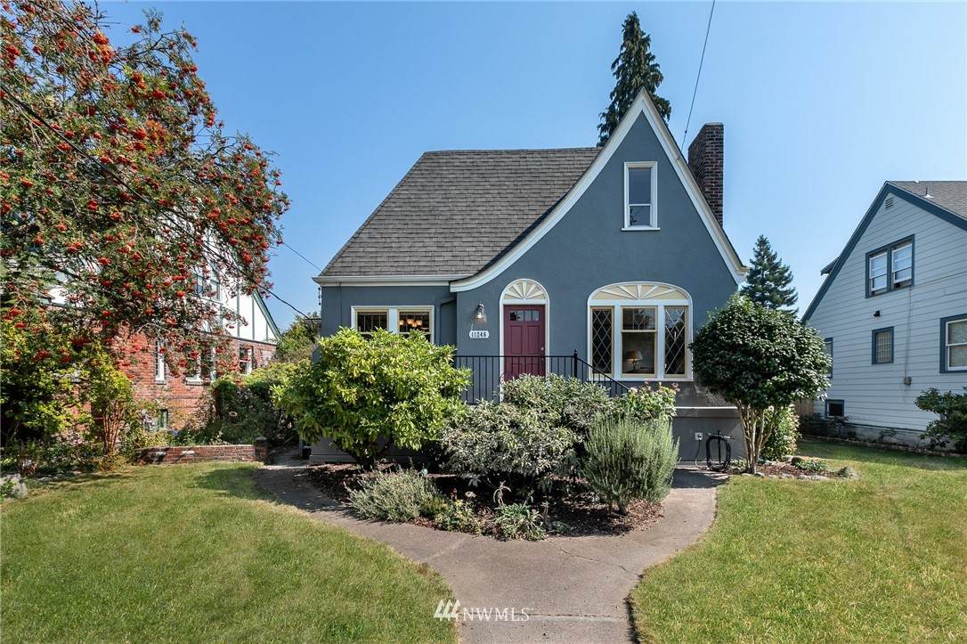 11246 Phinney Avenue - Photo 1