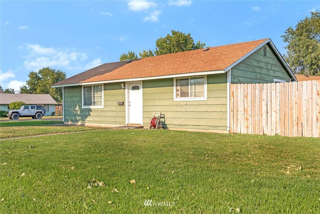 635 Grand - Photo 1