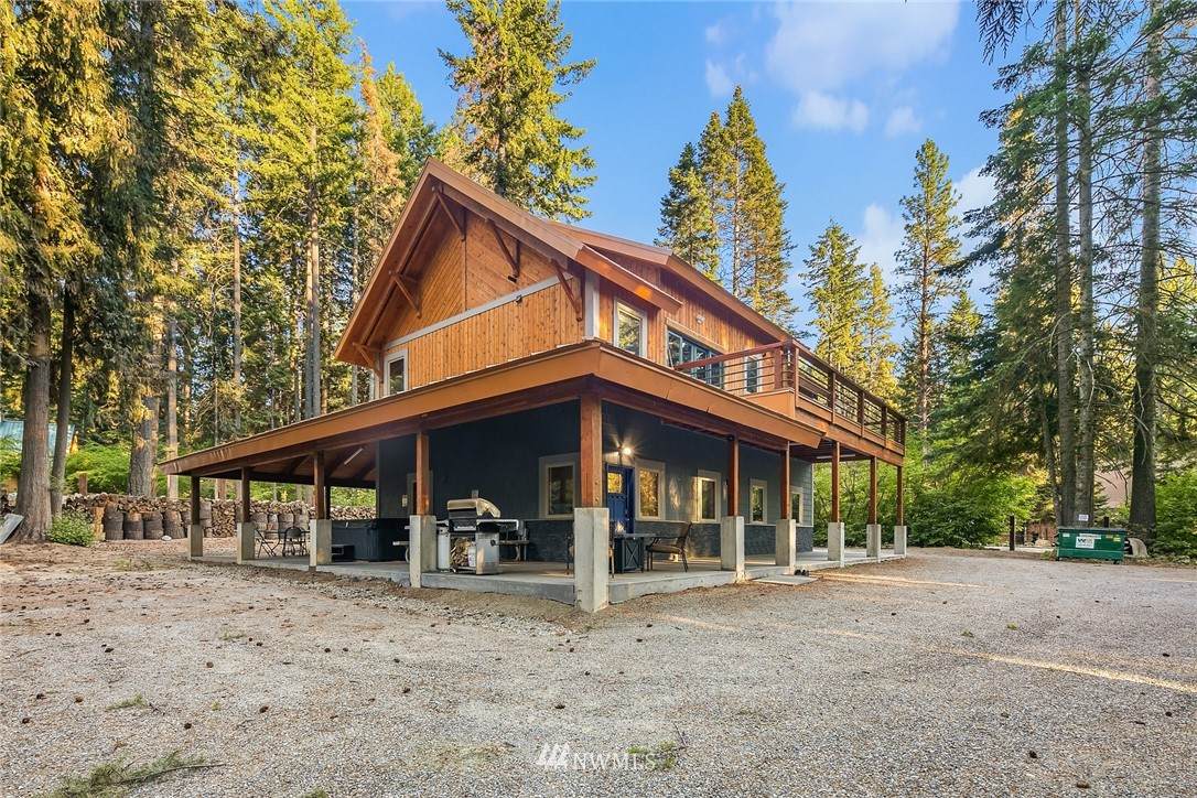911 Lake Cabins Road - Photo 1
