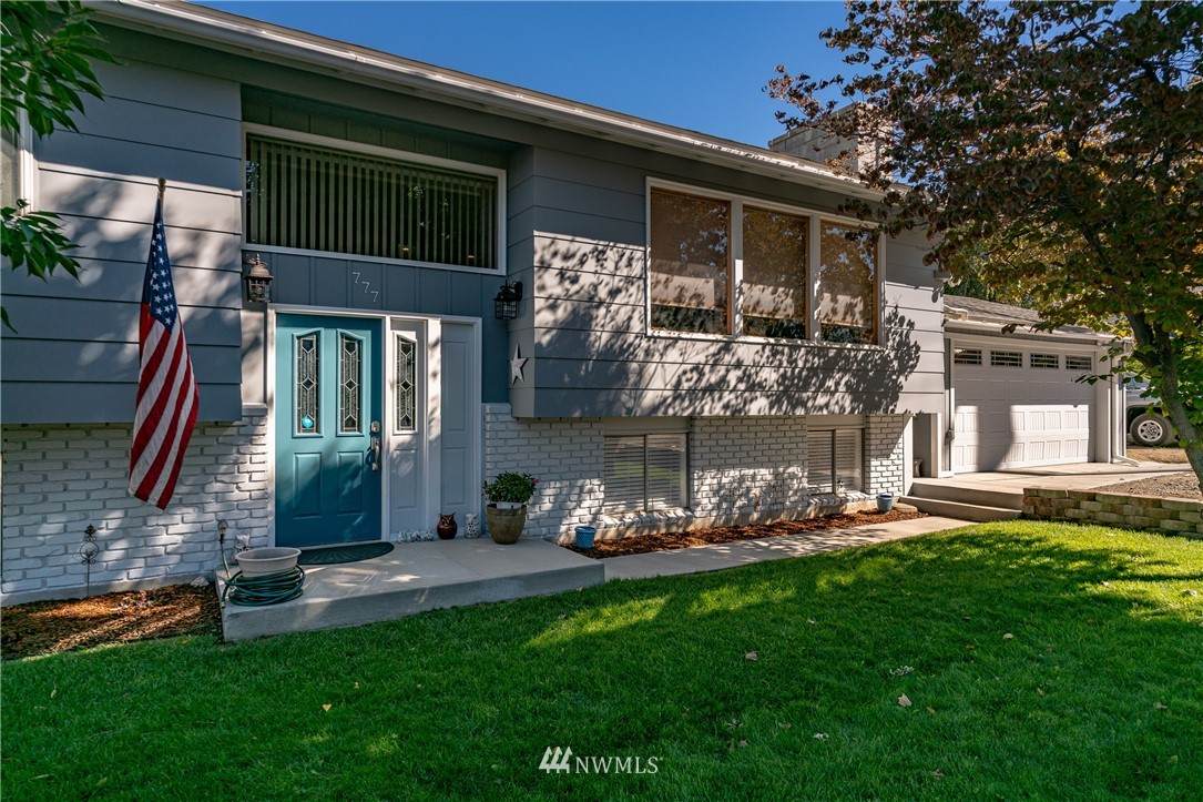 777 10th Street - Photo 1