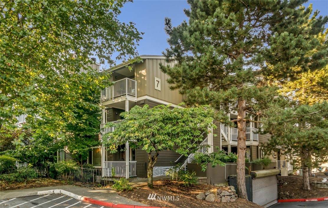 300 130th Street - Photo 1