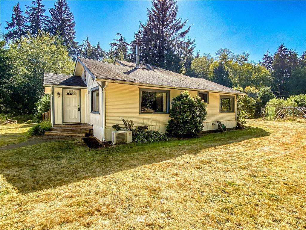 1107 Stanford Drive - Photo 1