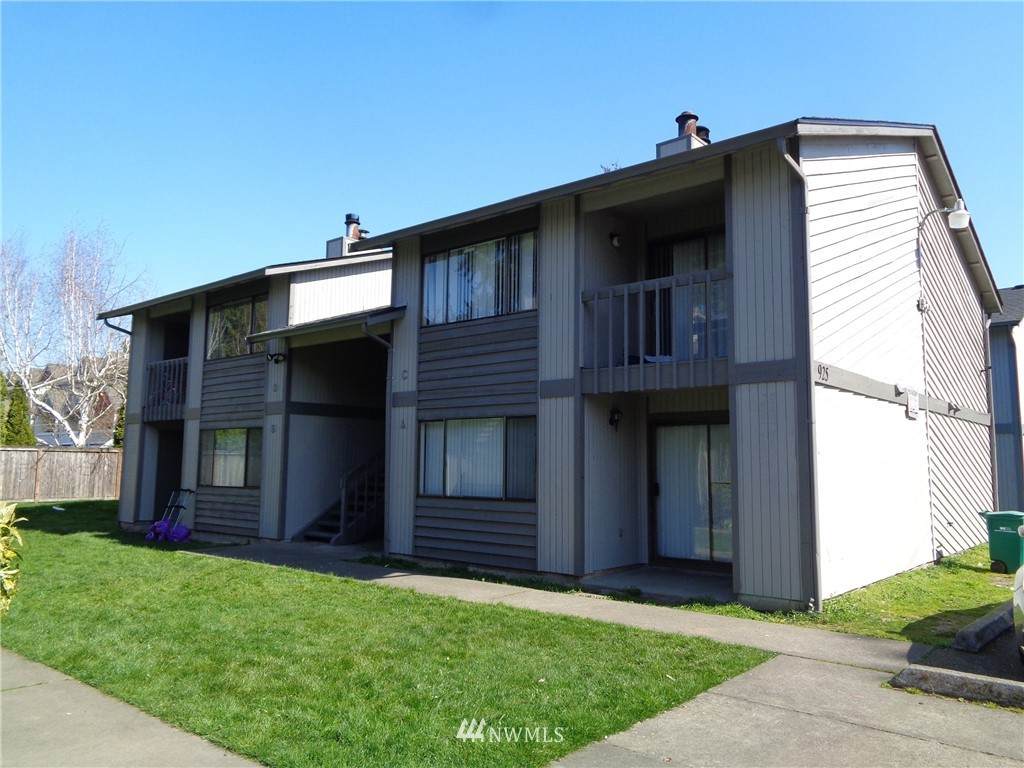 925 18th Street - Photo 1