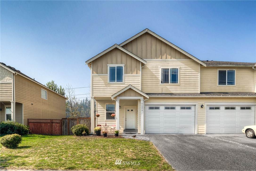 562 Beaver Boulevard - Photo 1