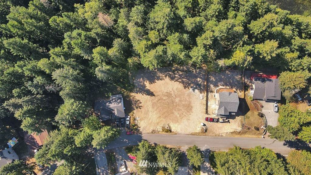 18813 Rampart Drive - Photo 1