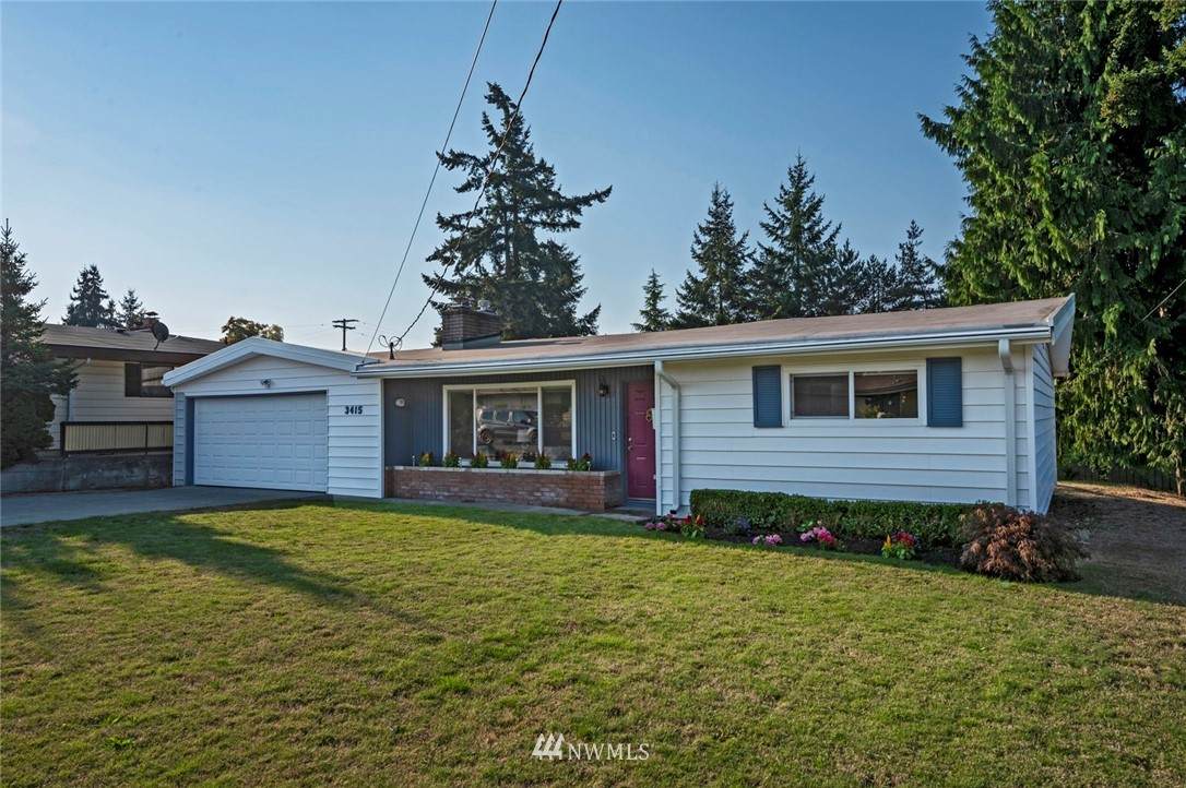 3415 10th Place - Photo 1