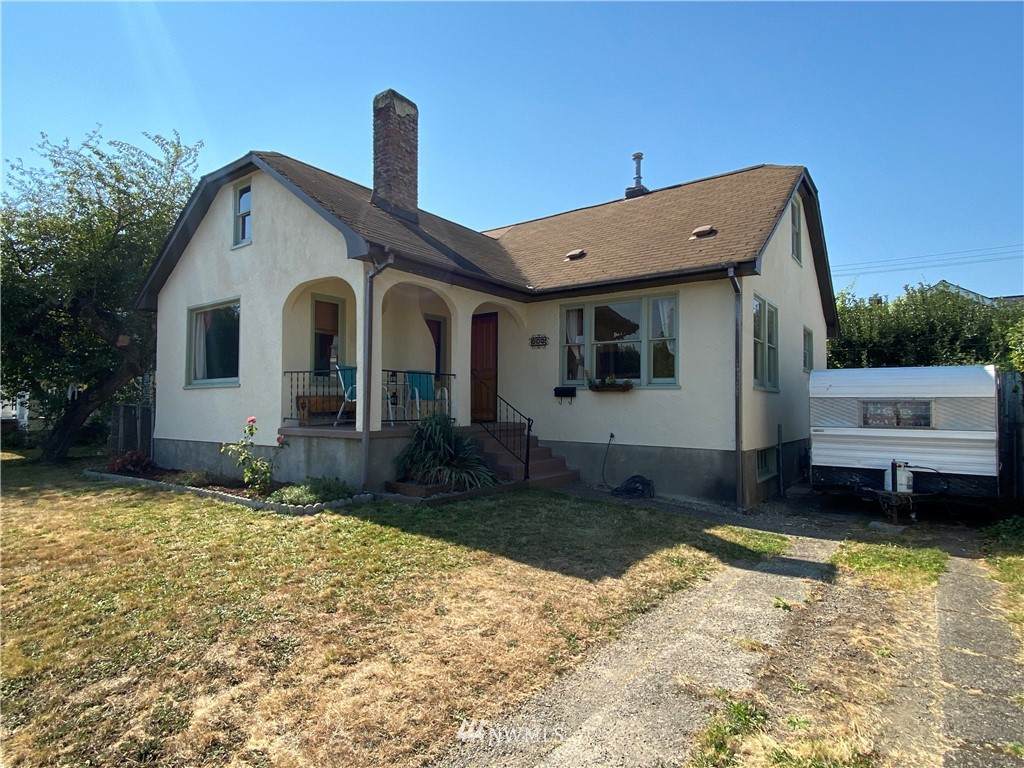 303 Silver Street - Photo 1