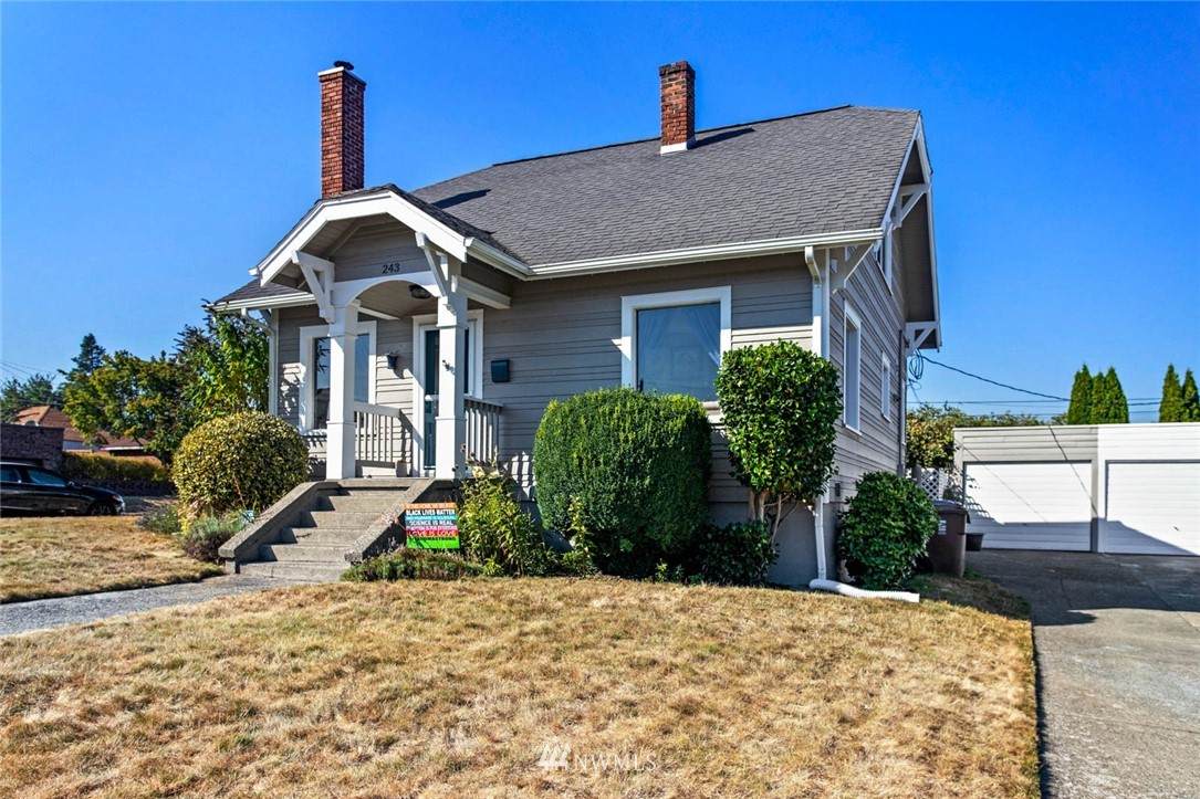 243 55th St - Photo 1