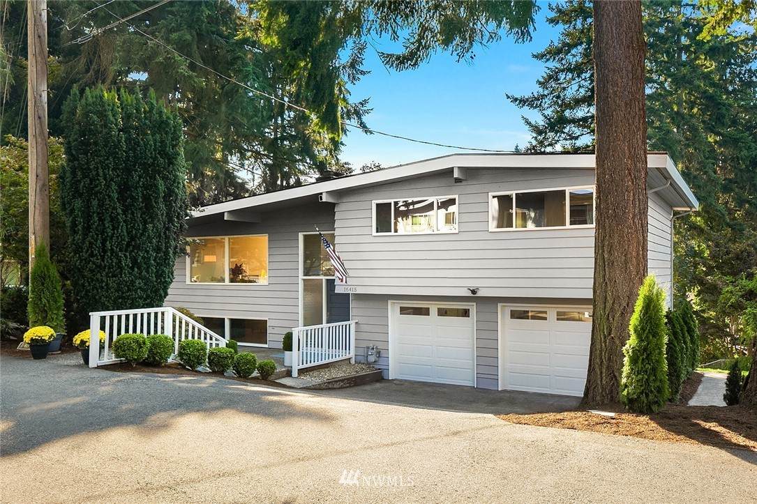 16415 Burke Avenue - Photo 1