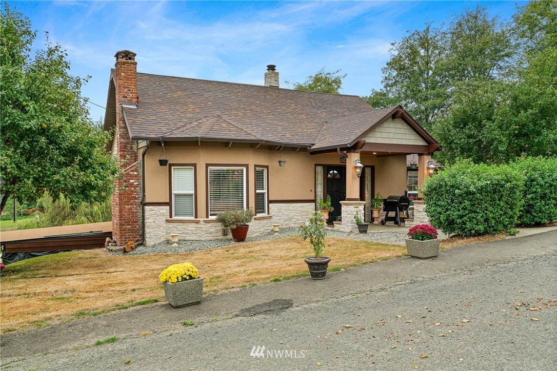 845 Olive Street - Photo 1