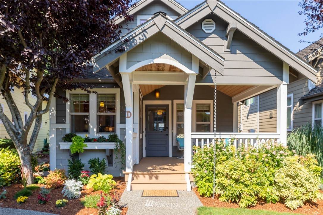 1021 Everett Mall Way - Photo 1