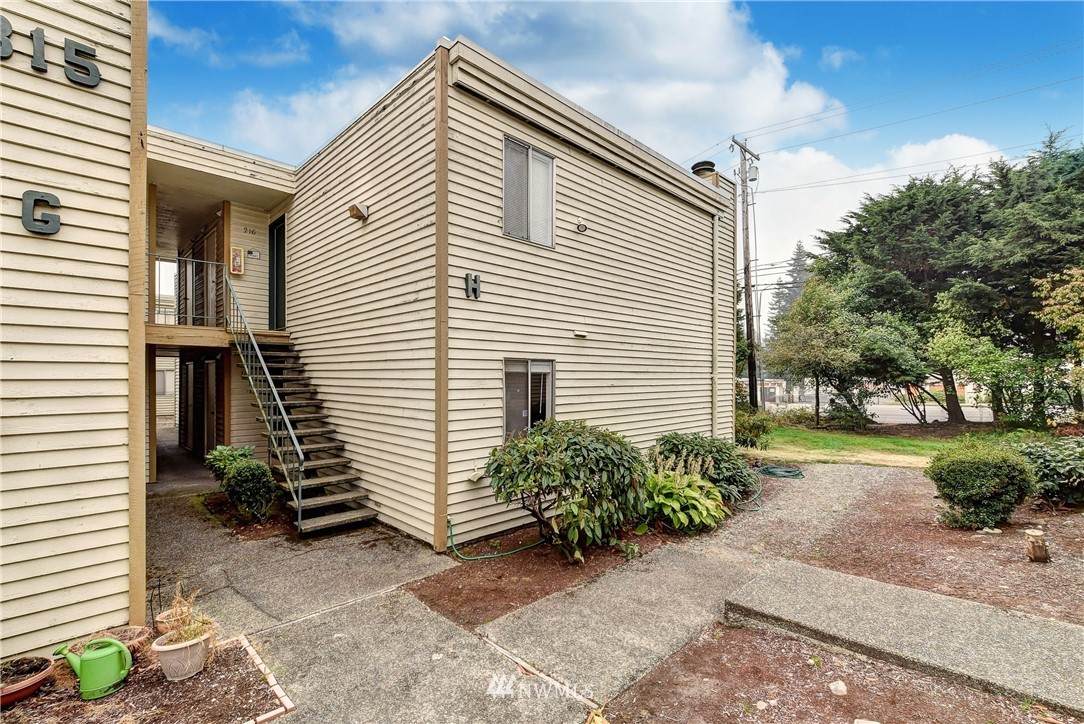 315 128th Street - Photo 1