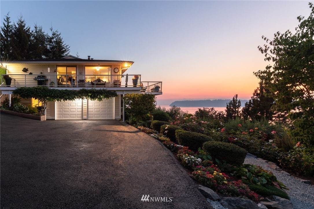 8526 Naketa Beach Road - Photo 1