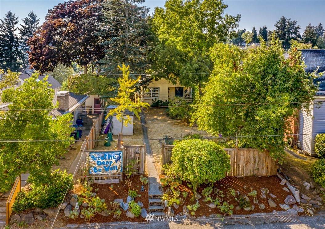 7031 Ravenna Avenue - Photo 1