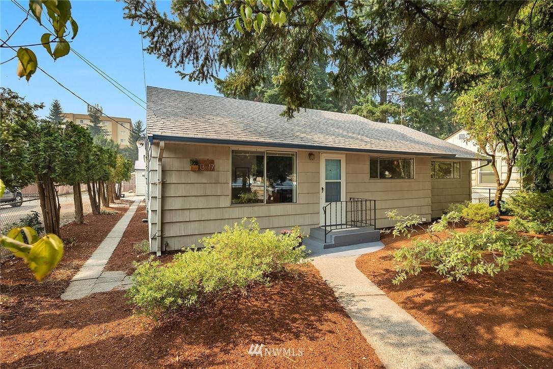 13717 Stone Avenue - Photo 1