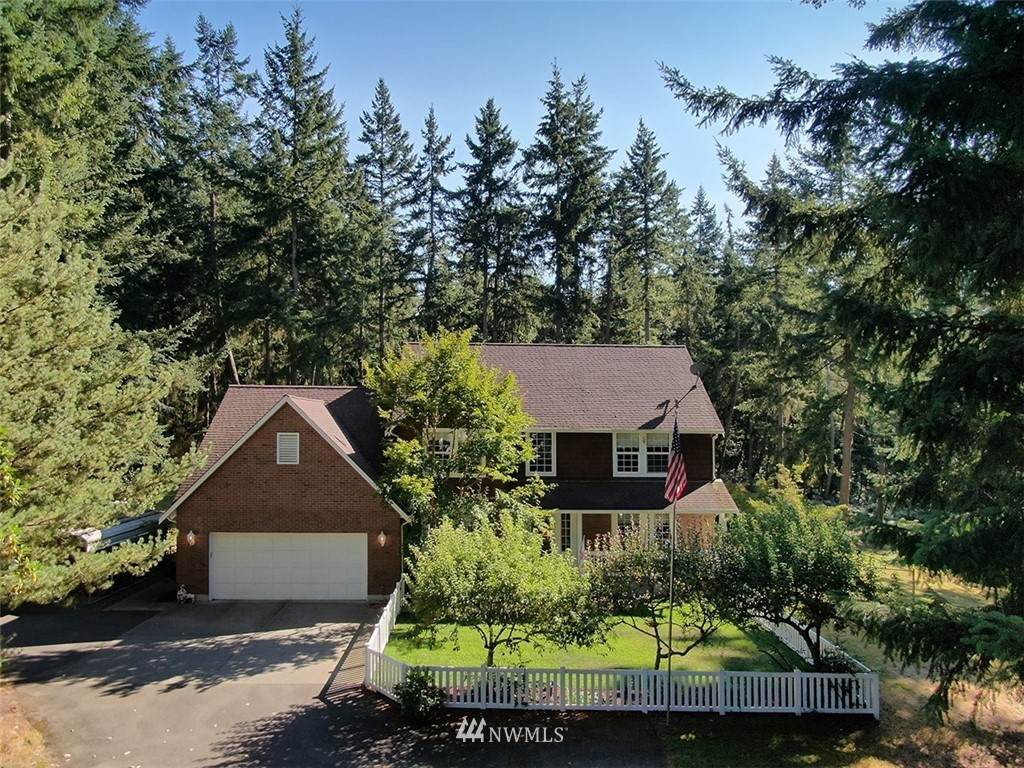 6860 Twin Cedars Drive - Photo 1