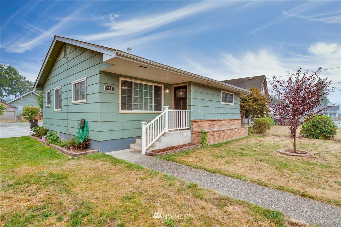 446 3rd Avenue - Photo 1