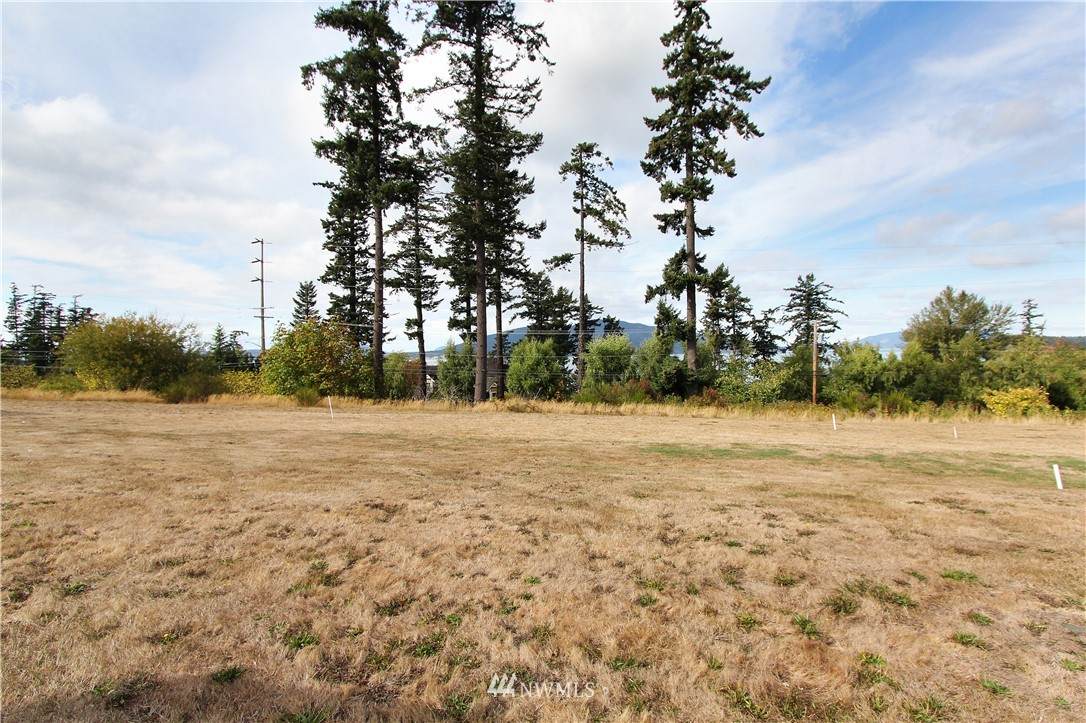 3910 Isle Way - Photo 1