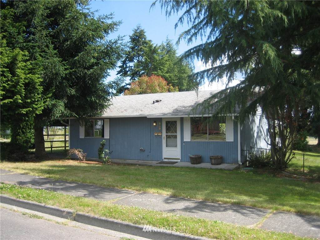 949 30th Street - Photo 1