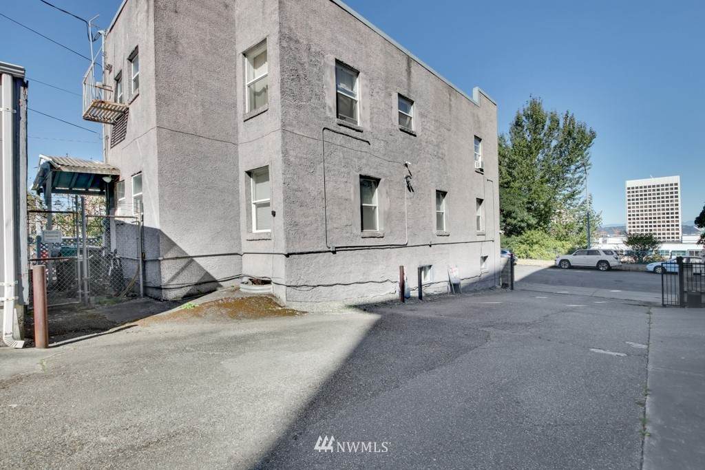 1134 Fawcett Avenue - Photo 1