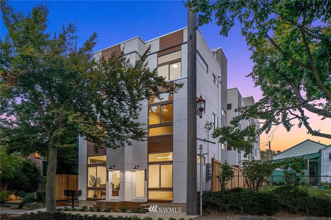 3308 Beacon Avenue - Photo 1