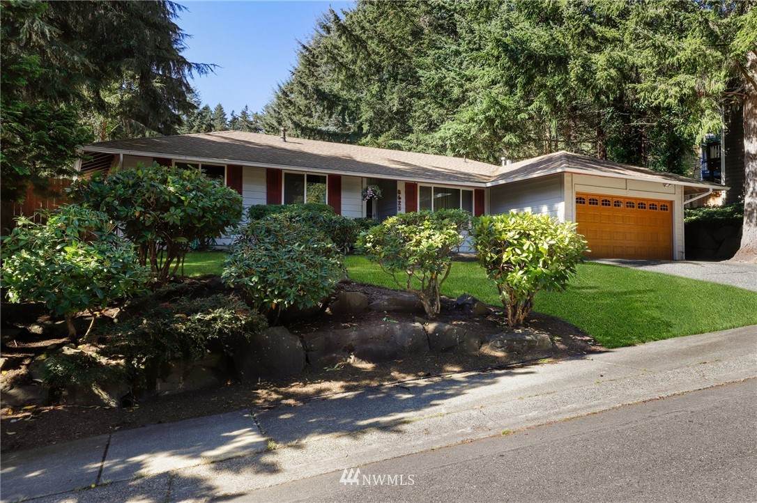 8623 173rd Avenue - Photo 1