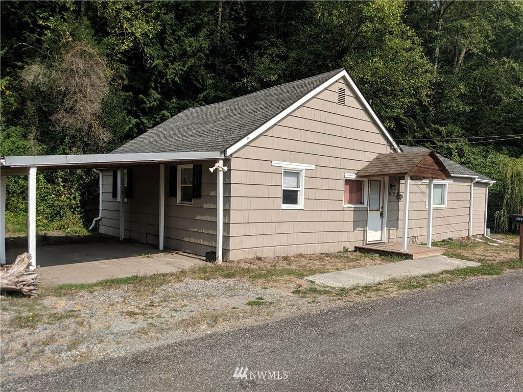 31739 Pipeline Lane - Photo 1