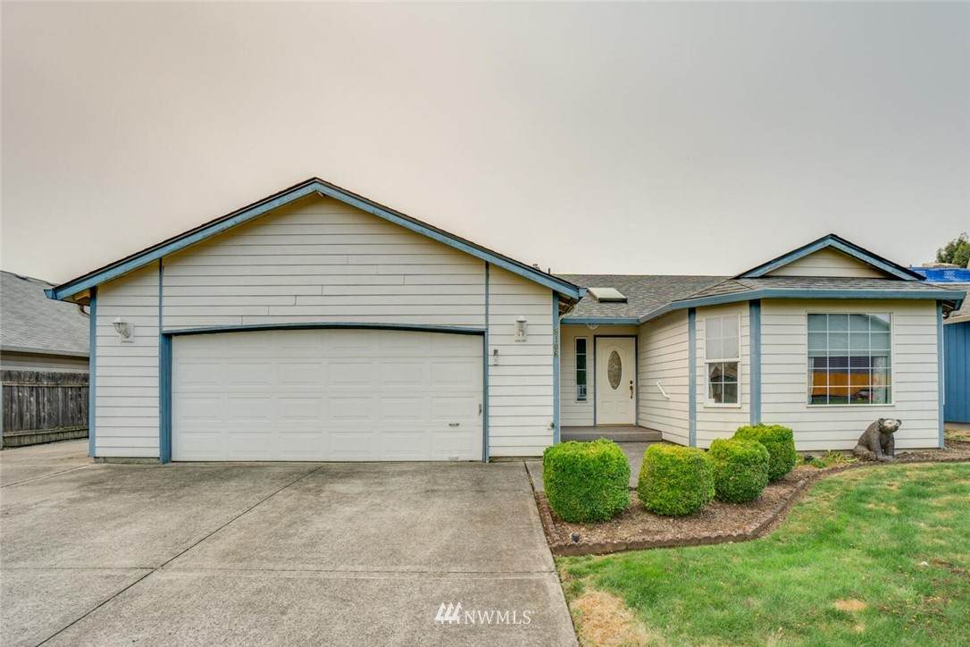 9106 92nd Avenue - Photo 1