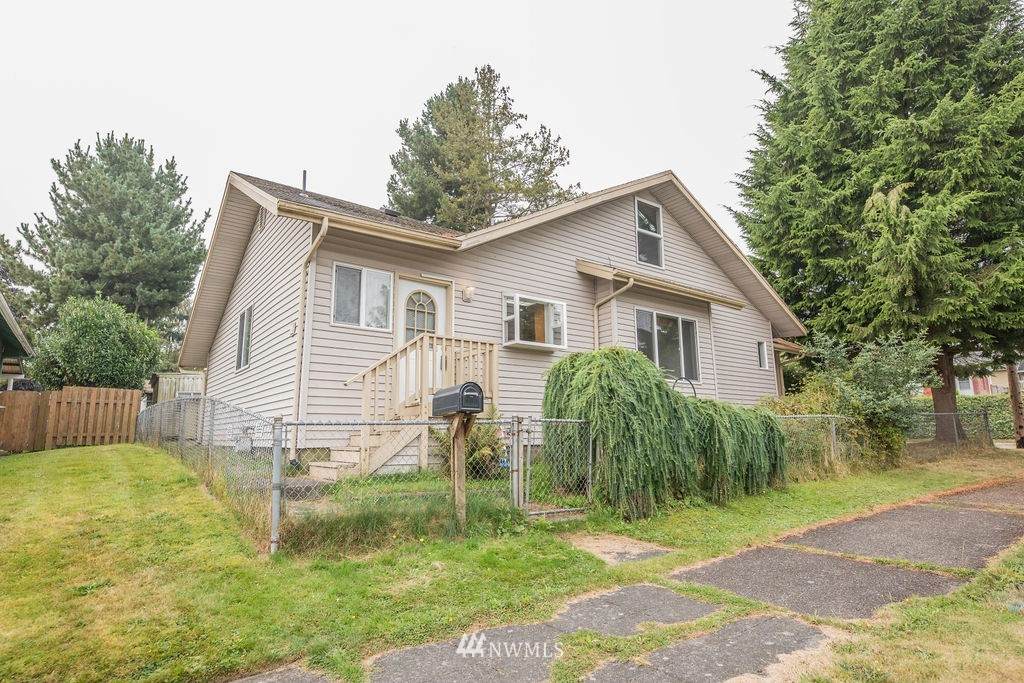 2001 Pine Street - Photo 1