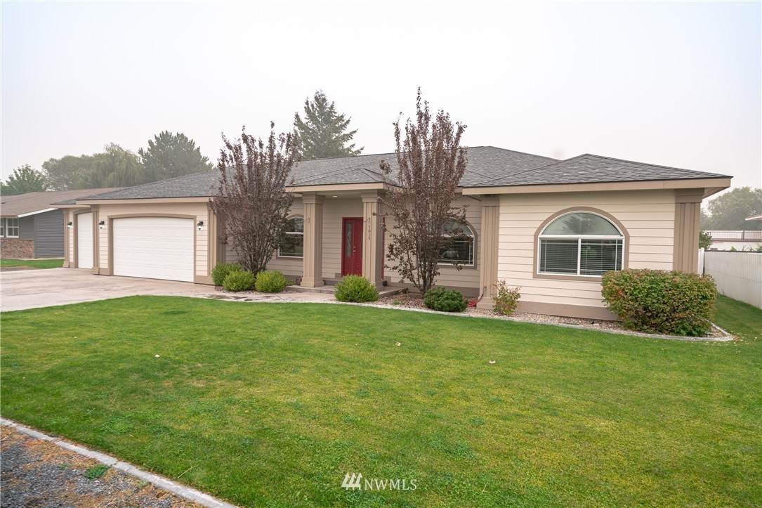 1615 Fairway Drive - Photo 1