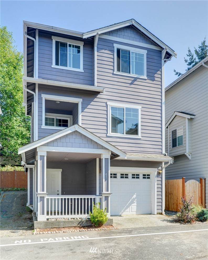 11727 12th Avenue - Photo 1