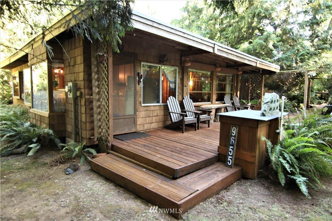 9655 34th St. Crest - Photo 1