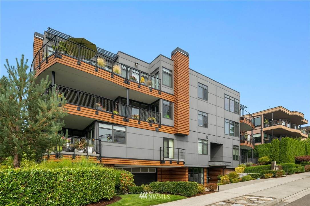 302 5th Avenue - Photo 1