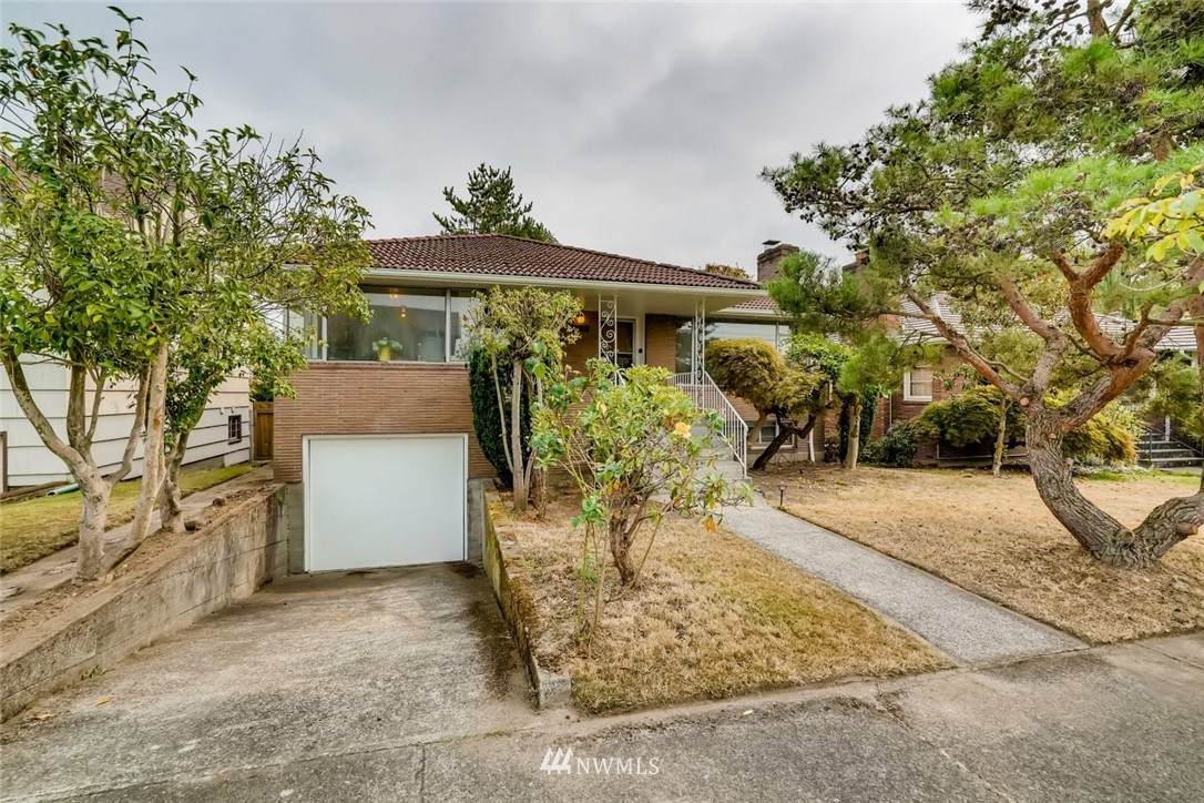 3110 12th Avenue - Photo 1