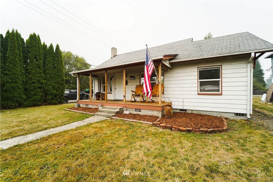 1203 G Street - Photo 1