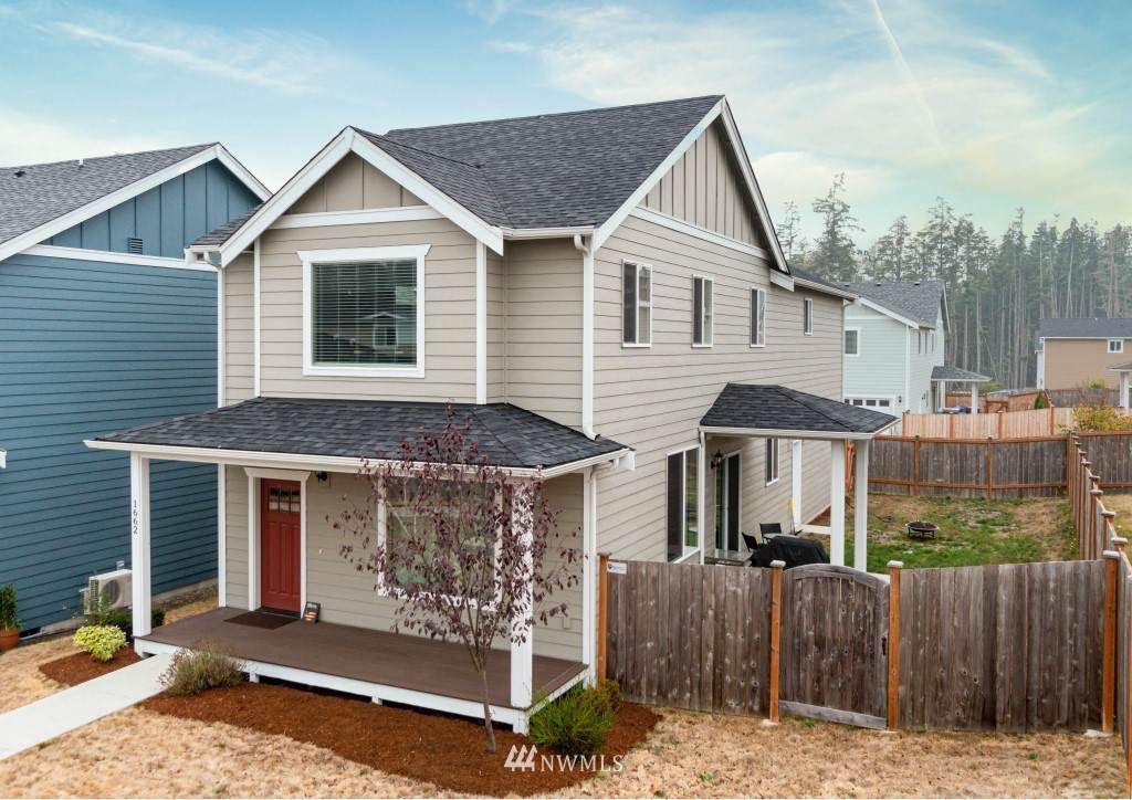 1662 5th Avenue - Photo 1