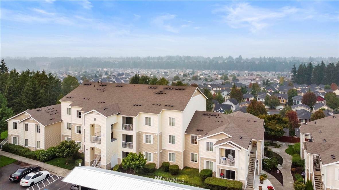 10003 186th Street - Photo 1
