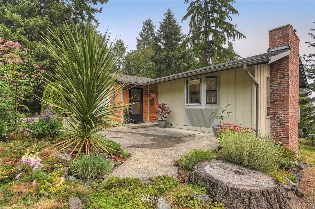 190 Pioneer Drive - Photo 1