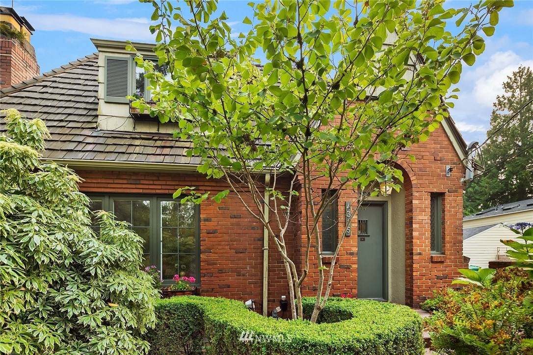 4315 45th Street - Photo 1