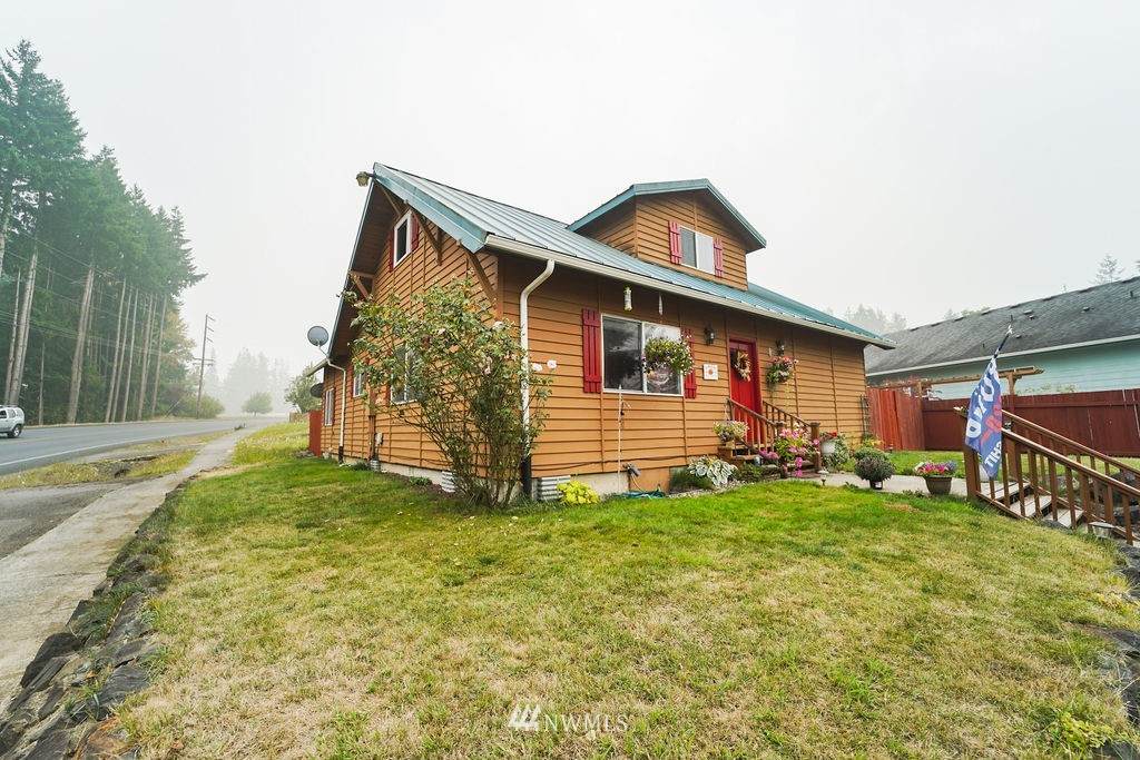 909 Rush Road - Photo 1