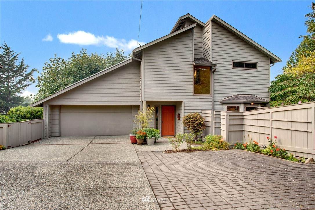 3711 80th Avenue - Photo 1