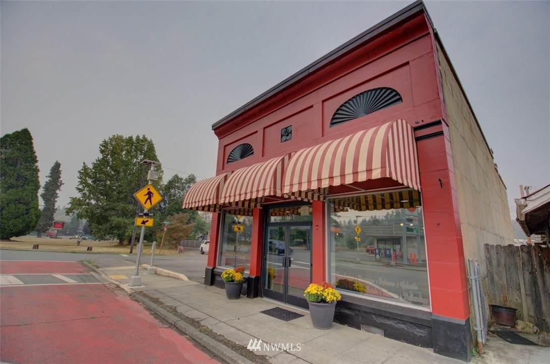 372 Sussex Avenue - Photo 1
