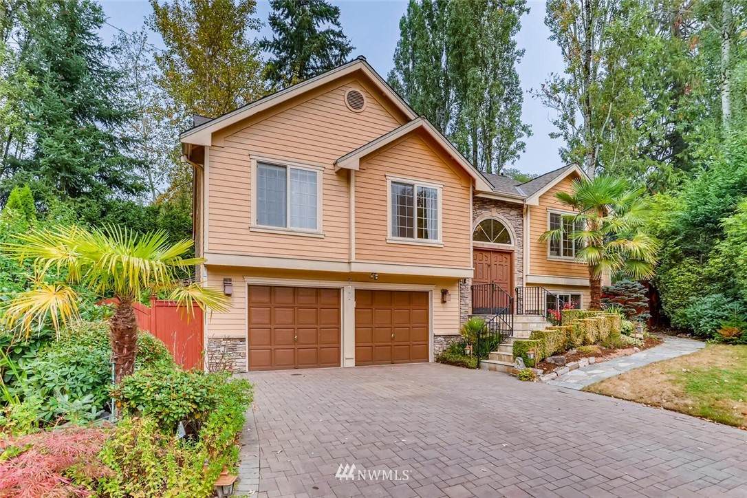 5928 155th Avenue - Photo 1