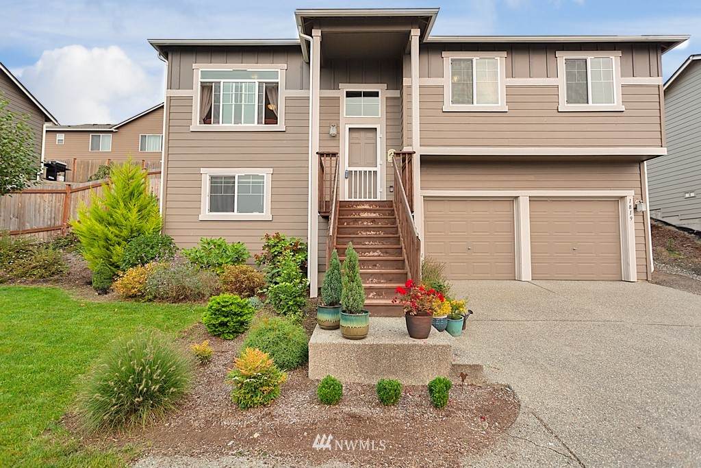 1819 72nd Avenue - Photo 1