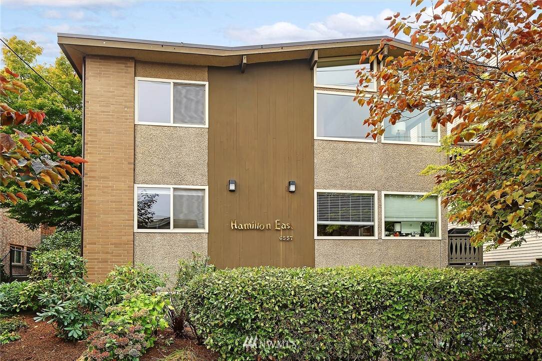 6557 4th Avenue - Photo 1